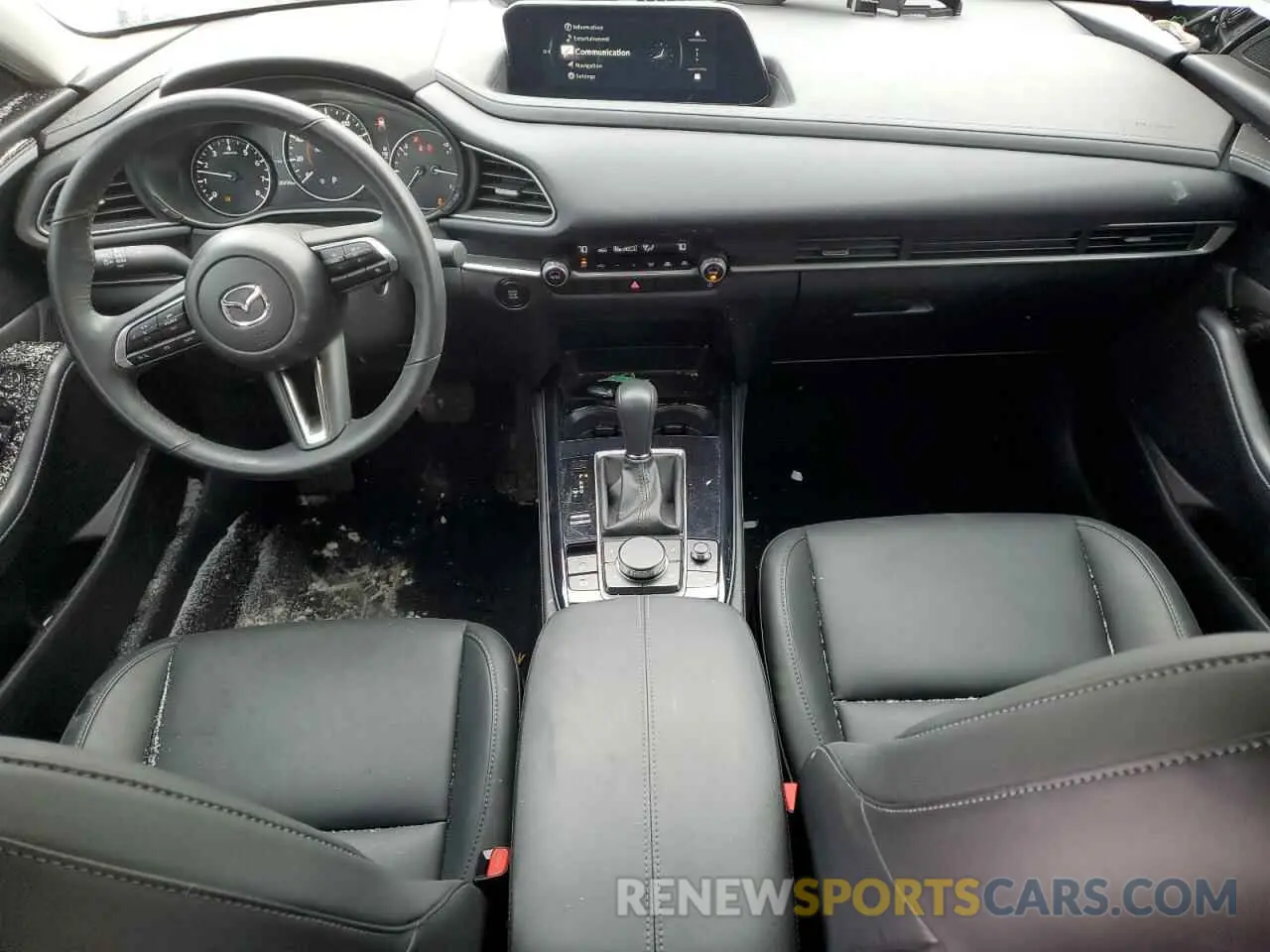 8 Photograph of a damaged car 3MVDMBBM4RM607867 MAZDA CX30 2024