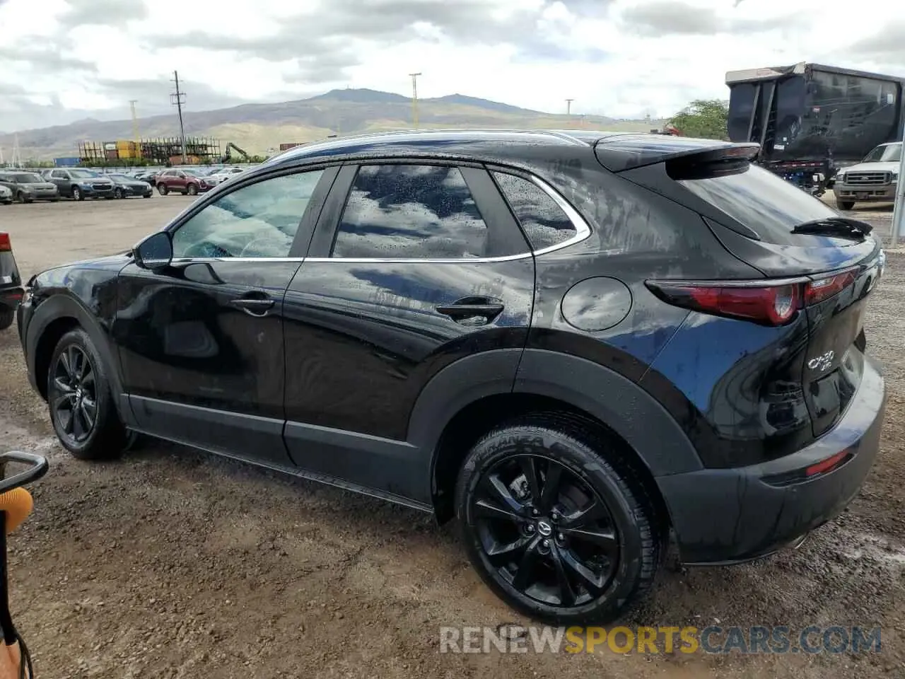 2 Photograph of a damaged car 3MVDMBBM5RM655247 MAZDA CX30 2024