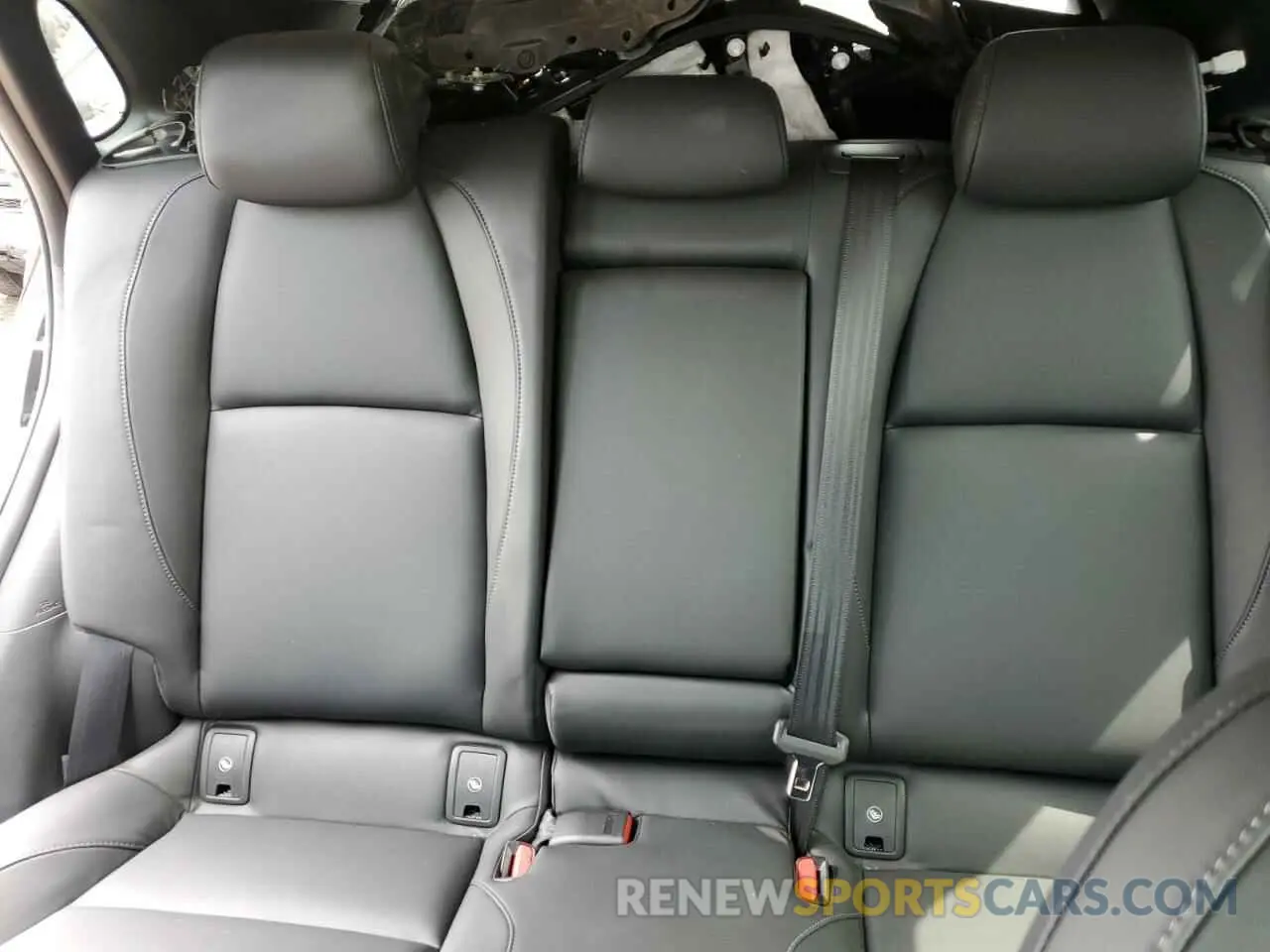 10 Photograph of a damaged car 3MVDMBBM5RM716922 MAZDA CX30 2024