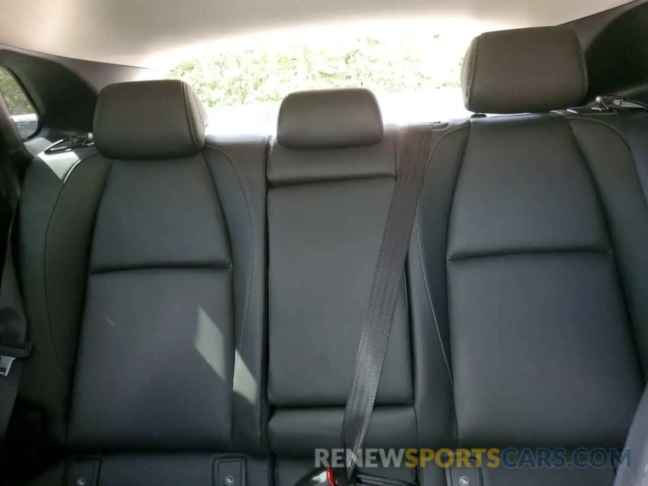 10 Photograph of a damaged car 3MVDMBBM6RM610267 MAZDA CX30 2024