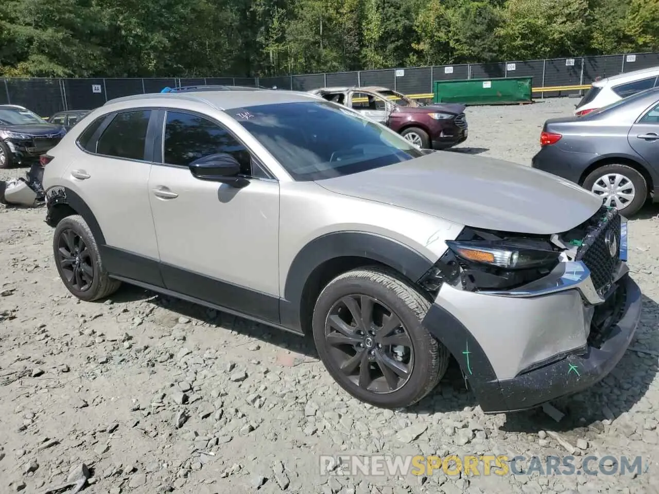 4 Photograph of a damaged car 3MVDMBBM6RM610267 MAZDA CX30 2024