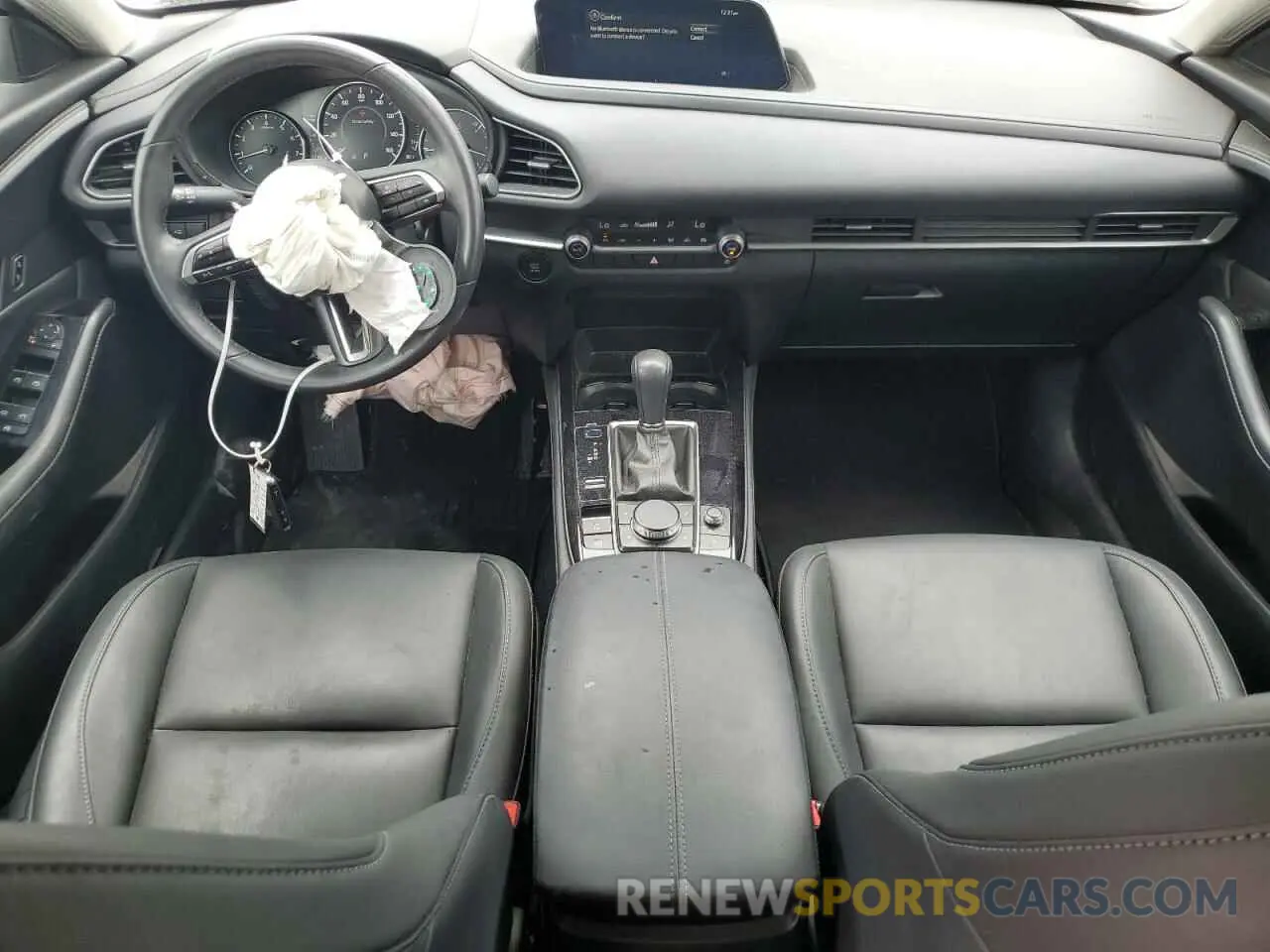8 Photograph of a damaged car 3MVDMBBM7RM611928 MAZDA CX30 2024