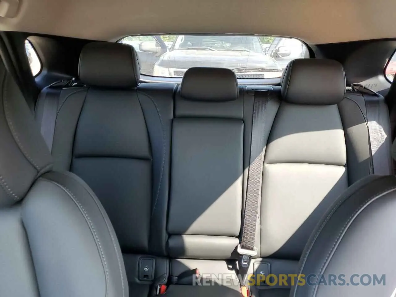 10 Photograph of a damaged car 3MVDMBBM7RM664516 MAZDA CX30 2024
