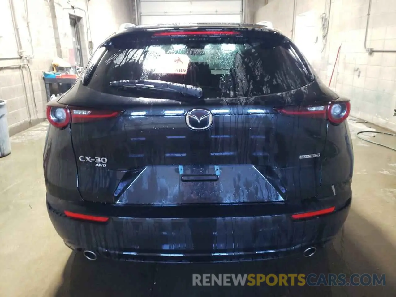 6 Photograph of a damaged car 3MVDMBBM7RM698567 MAZDA CX30 2024
