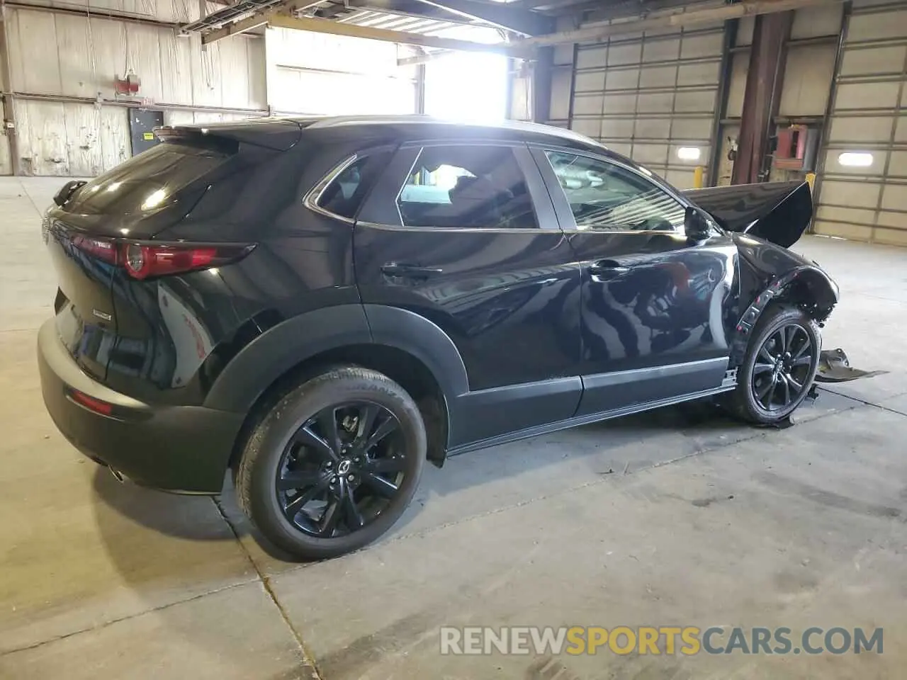 3 Photograph of a damaged car 3MVDMBBM8RM675508 MAZDA CX30 2024