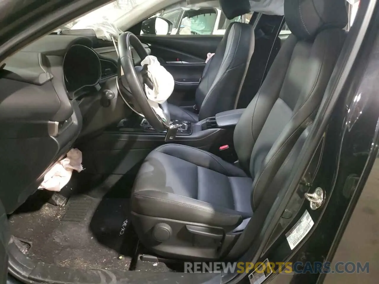 7 Photograph of a damaged car 3MVDMBBM8RM675508 MAZDA CX30 2024