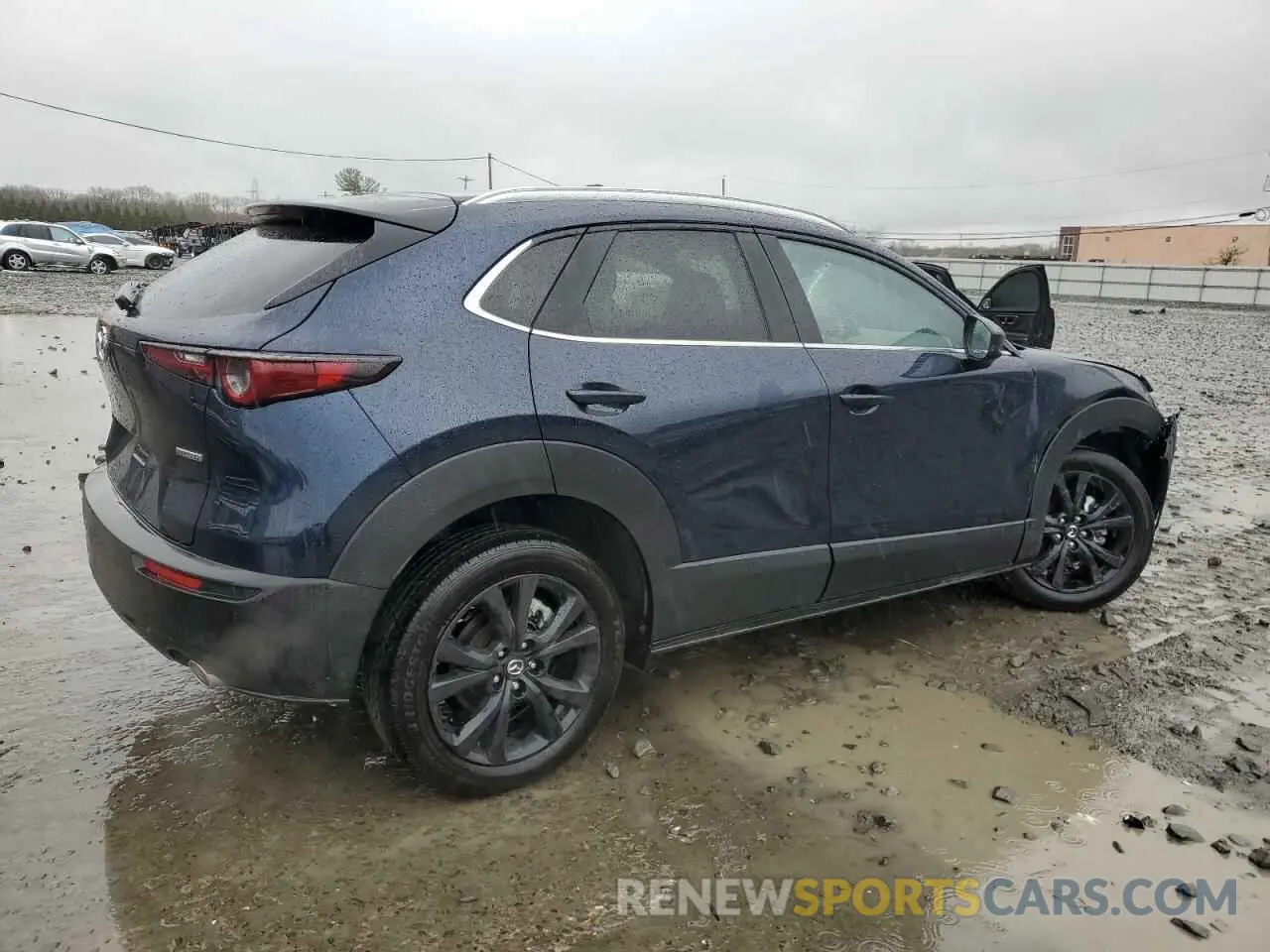 3 Photograph of a damaged car 3MVDMBBM8RM706109 MAZDA CX30 2024