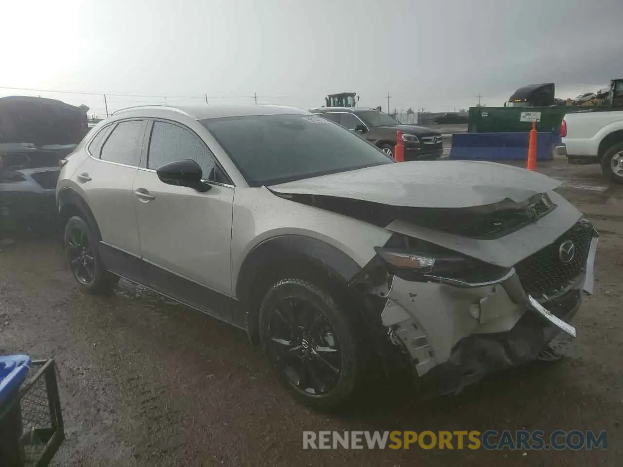 4 Photograph of a damaged car 3MVDMBBM8RM713478 MAZDA CX30 2024