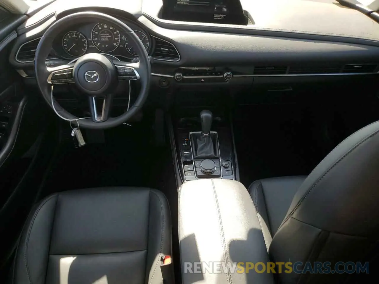 8 Photograph of a damaged car 3MVDMBBM9RM649354 MAZDA CX30 2024