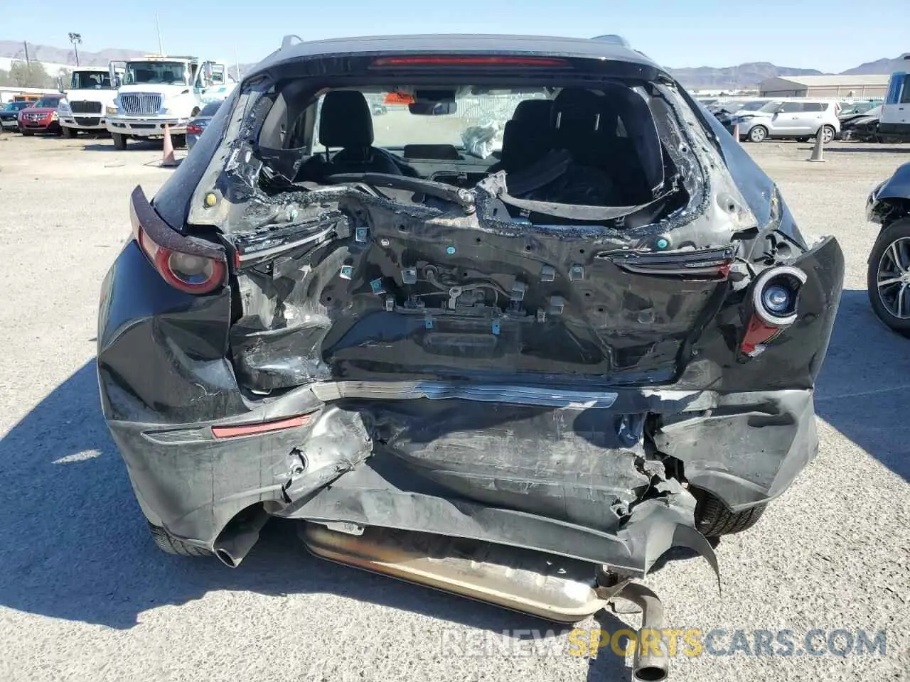 6 Photograph of a damaged car 3MVDMBBMXRM626813 MAZDA CX30 2024