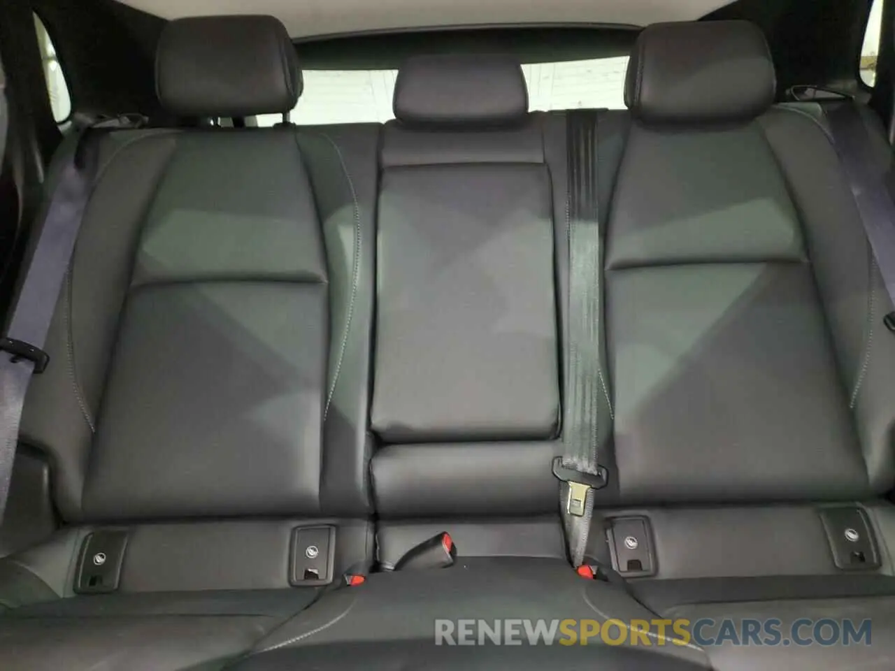 10 Photograph of a damaged car 3MVDMBBMXRM649430 MAZDA CX30 2024