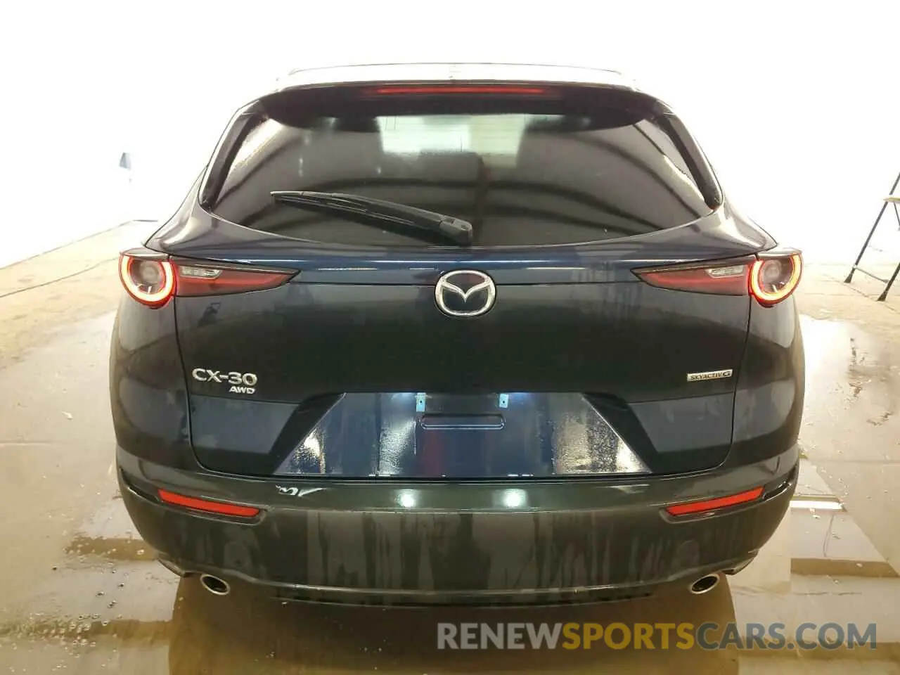 6 Photograph of a damaged car 3MVDMBBMXRM654255 MAZDA CX30 2024