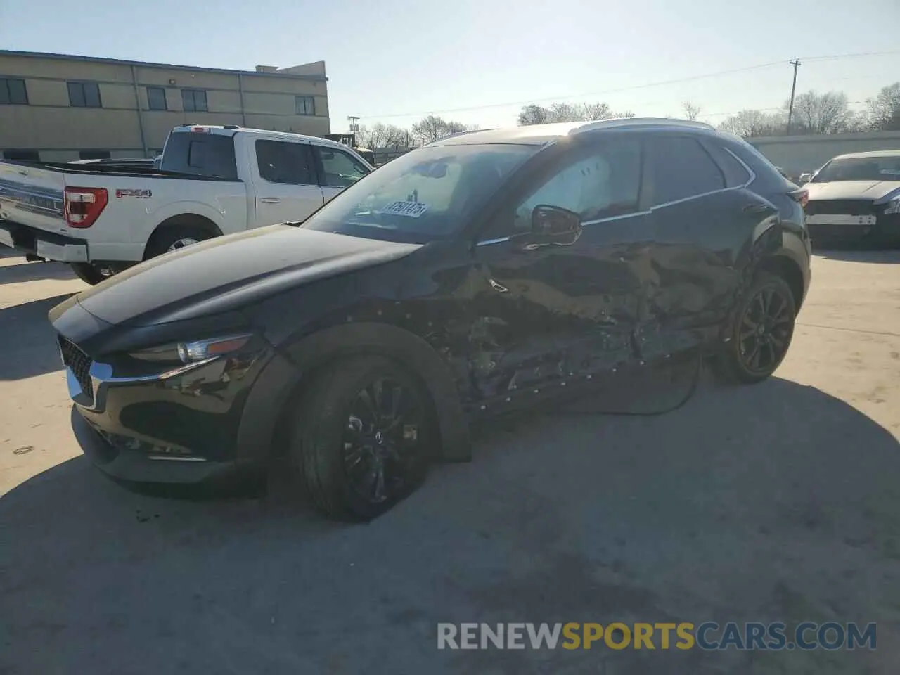 1 Photograph of a damaged car 3MVDMBBMXRM710825 MAZDA CX30 2024