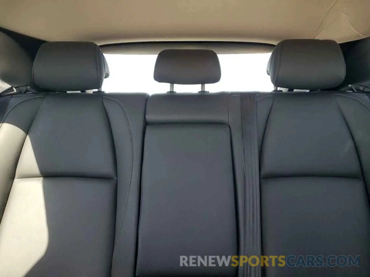 10 Photograph of a damaged car 3MVDMBBMXRM713496 MAZDA CX30 2024