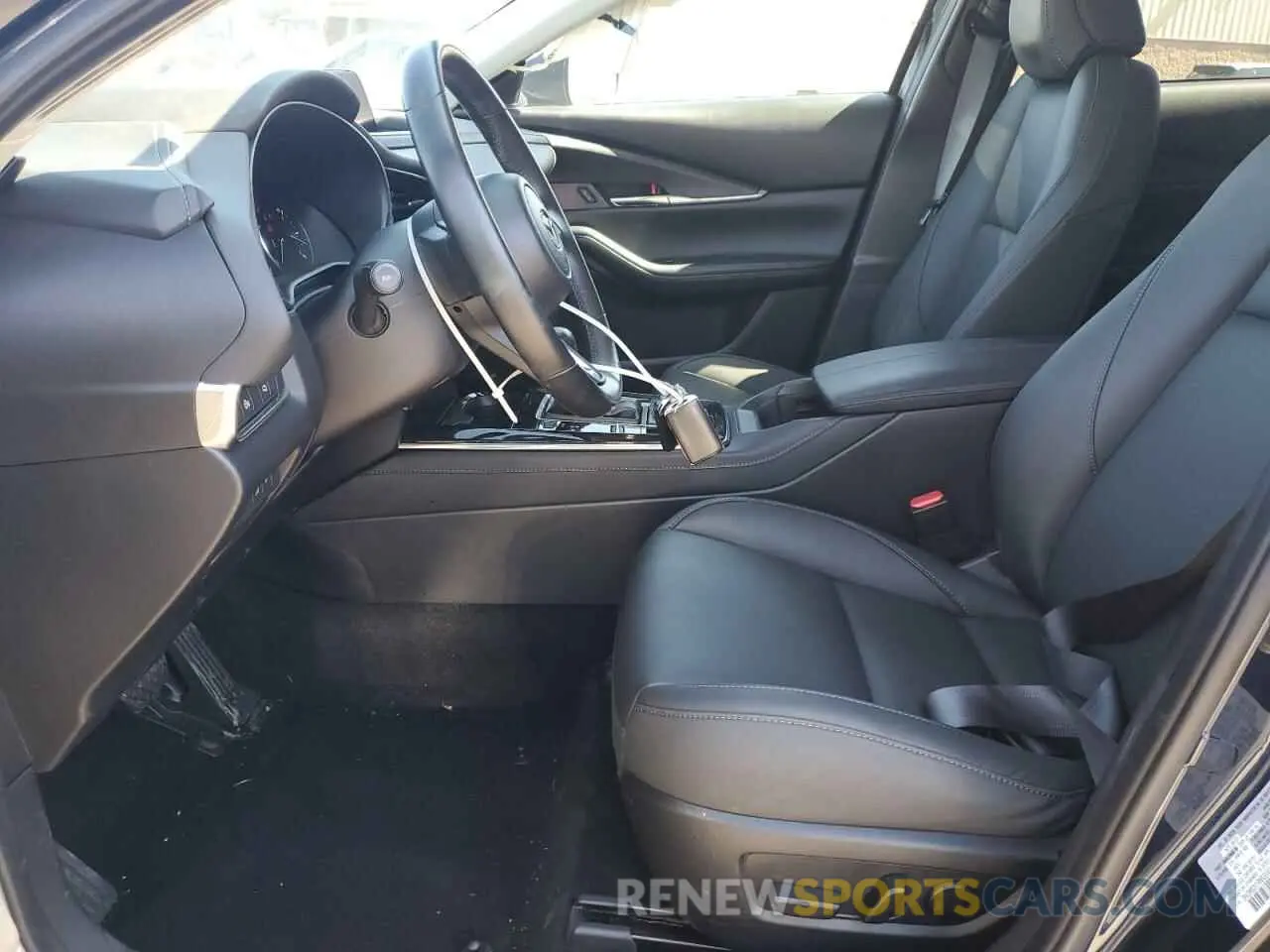 7 Photograph of a damaged car 3MVDMBCM1RM602043 MAZDA CX30 2024