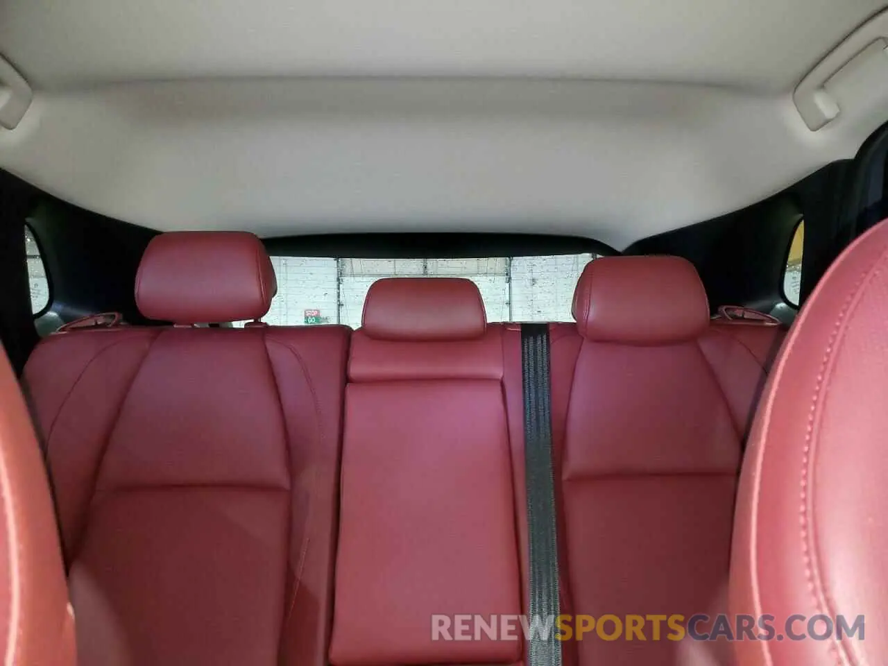 10 Photograph of a damaged car 3MVDMBCM1RM711649 MAZDA CX30 2024