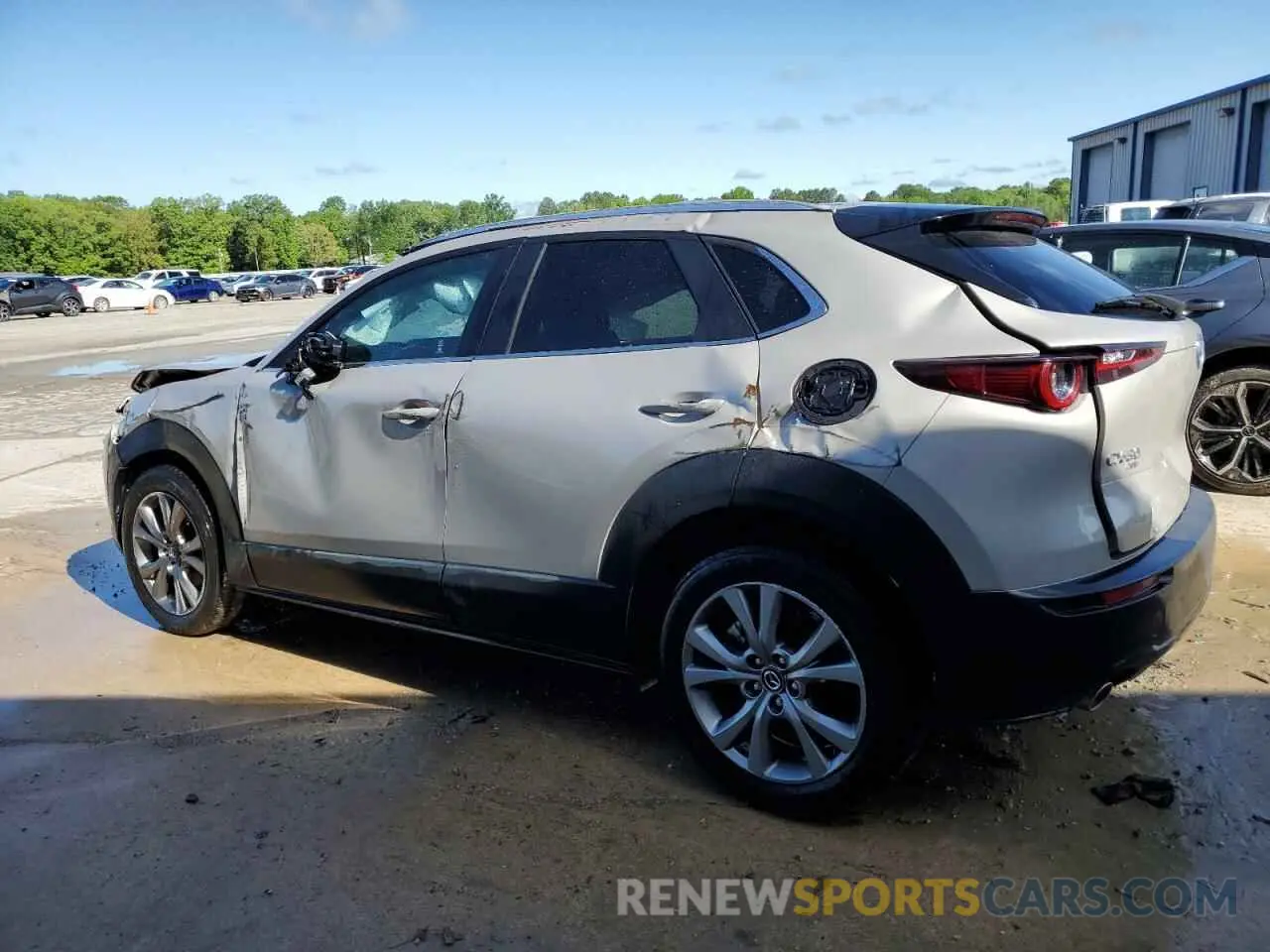 2 Photograph of a damaged car 3MVDMBCM2RM648657 MAZDA CX30 2024