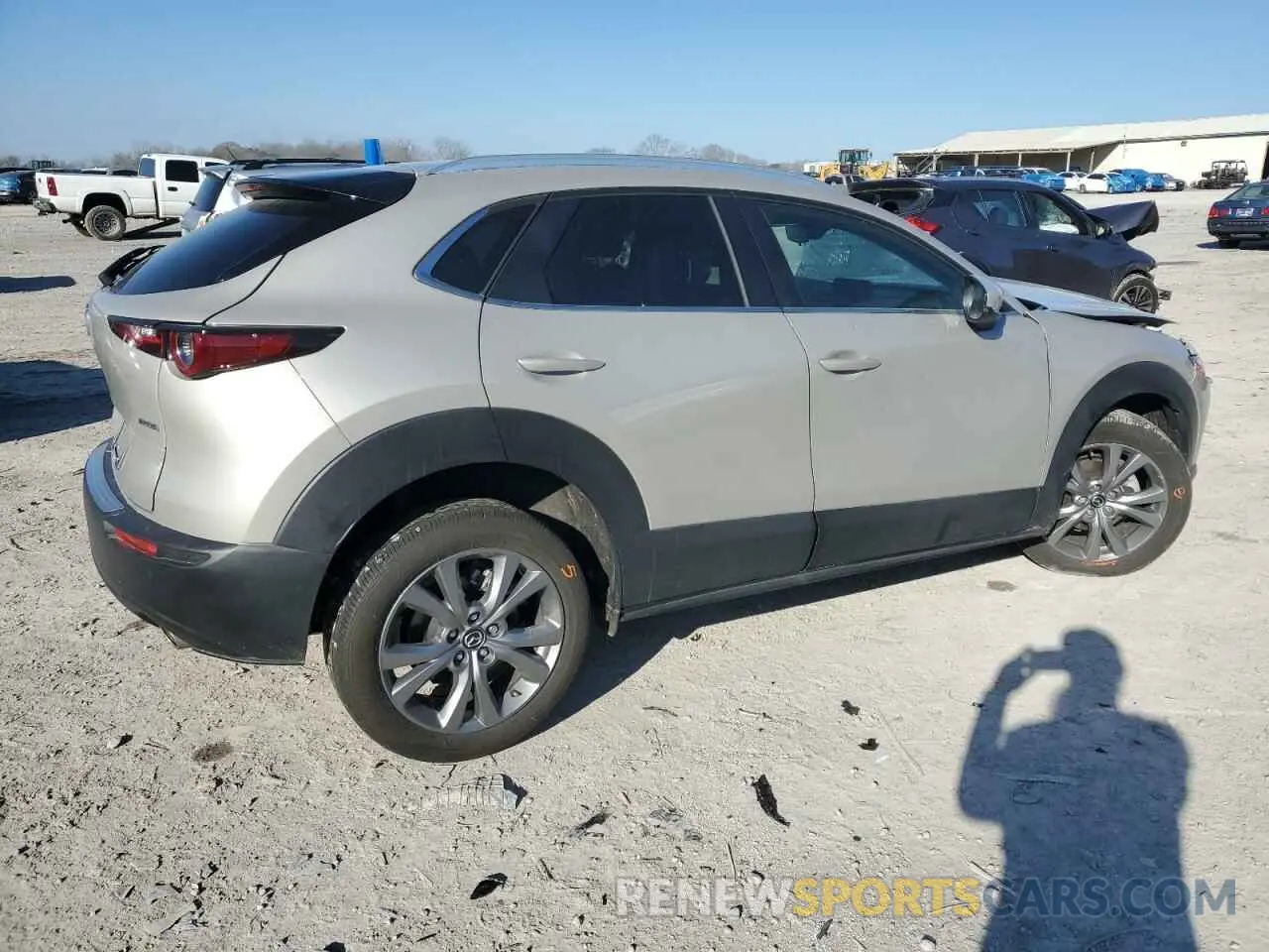 3 Photograph of a damaged car 3MVDMBCM4RM705151 MAZDA CX30 2024