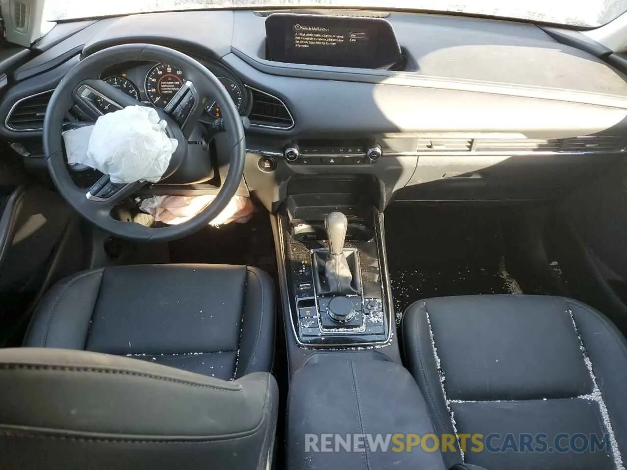 8 Photograph of a damaged car 3MVDMBCM4RM705151 MAZDA CX30 2024