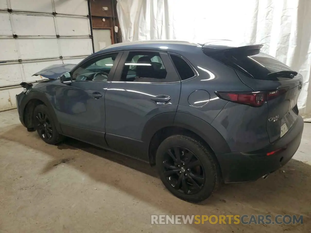 2 Photograph of a damaged car 3MVDMBCM5RM632985 MAZDA CX30 2024