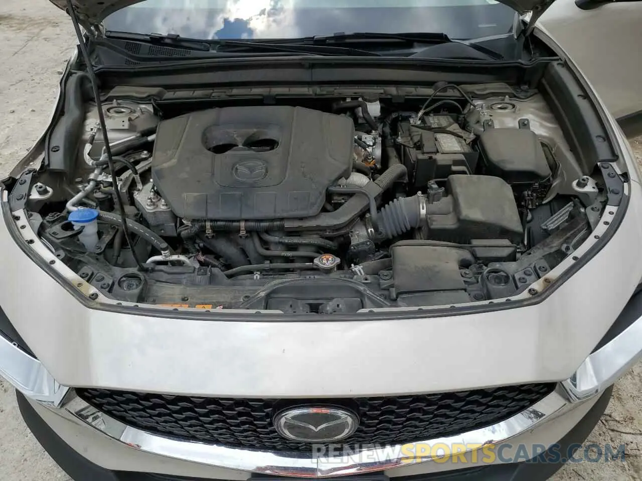 12 Photograph of a damaged car 3MVDMBCM5RM633294 MAZDA CX30 2024