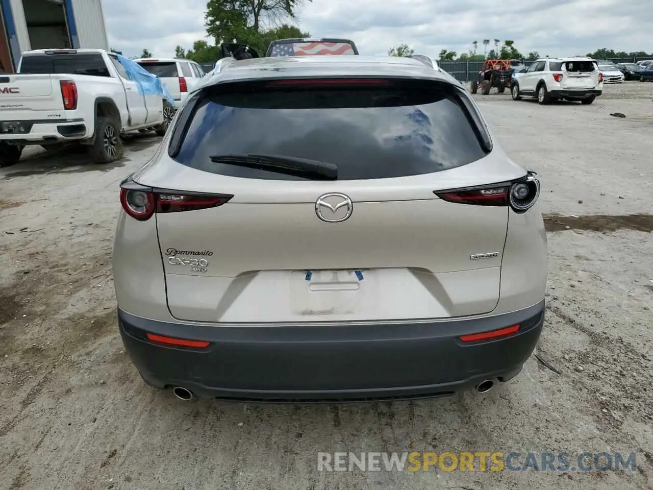 6 Photograph of a damaged car 3MVDMBCM5RM633294 MAZDA CX30 2024