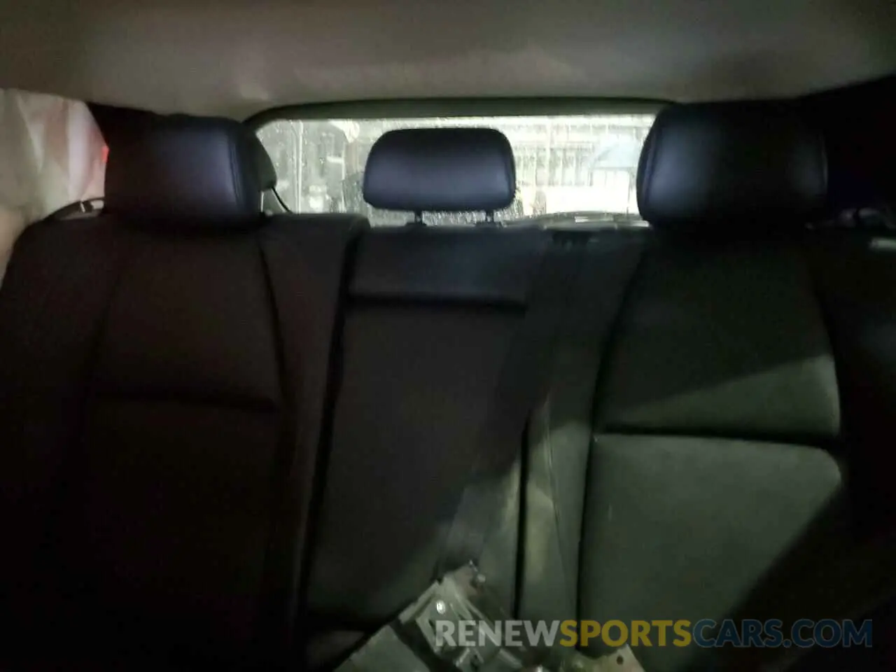 10 Photograph of a damaged car 3MVDMBCM5RM635014 MAZDA CX30 2024