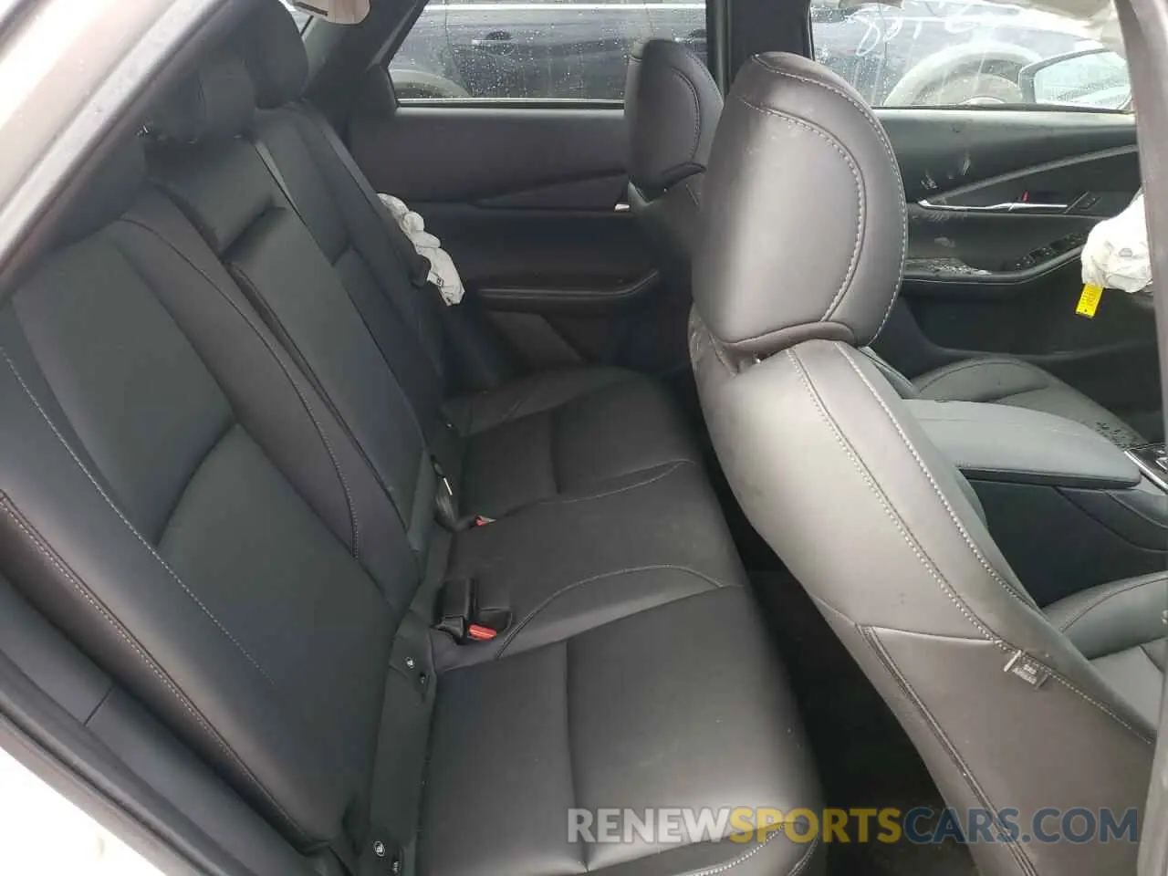 10 Photograph of a damaged car 3MVDMBCM5RM710438 MAZDA CX30 2024