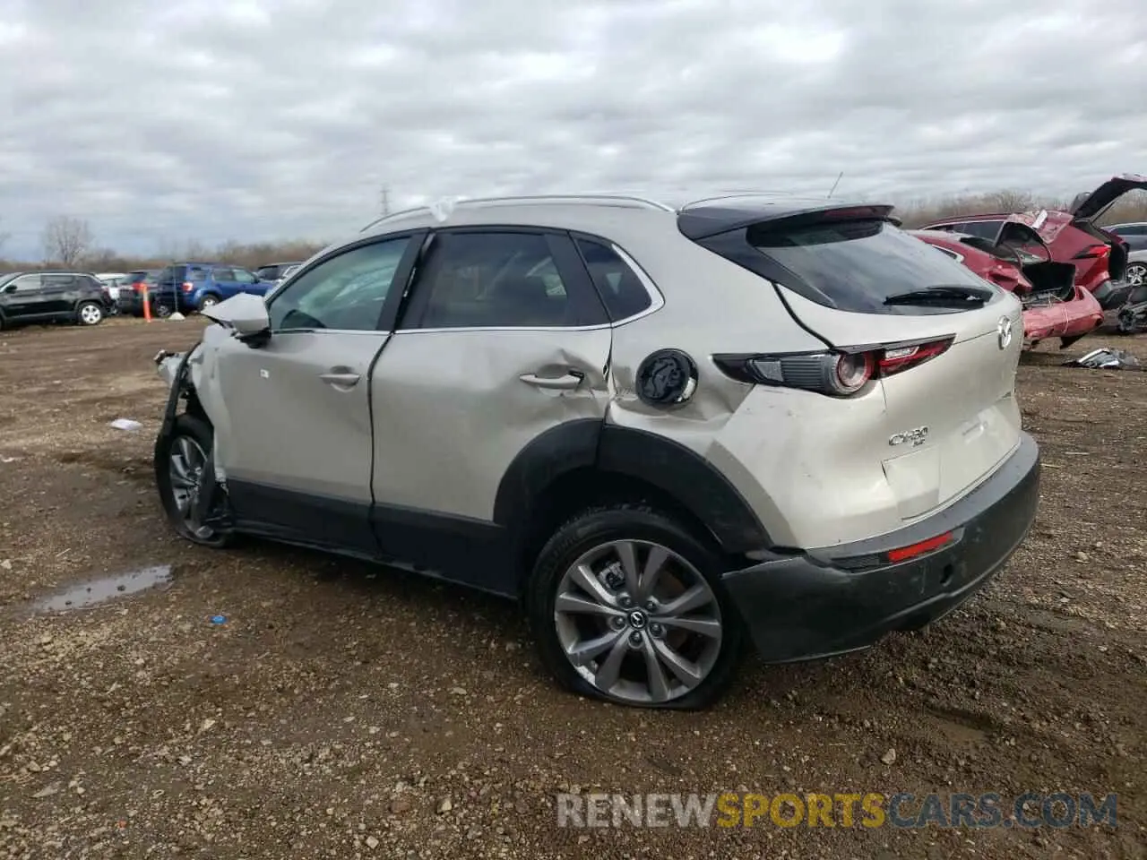2 Photograph of a damaged car 3MVDMBCM5RM710438 MAZDA CX30 2024