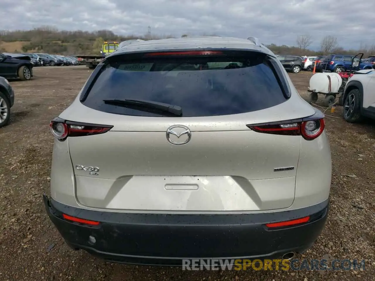 6 Photograph of a damaged car 3MVDMBCM5RM710438 MAZDA CX30 2024