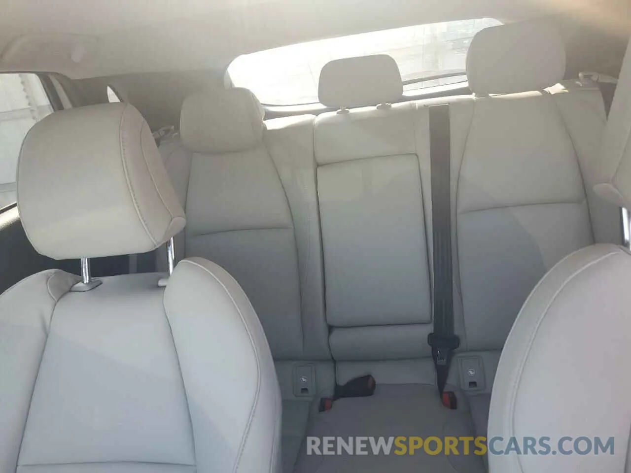 10 Photograph of a damaged car 3MVDMBCM6RM602930 MAZDA CX30 2024