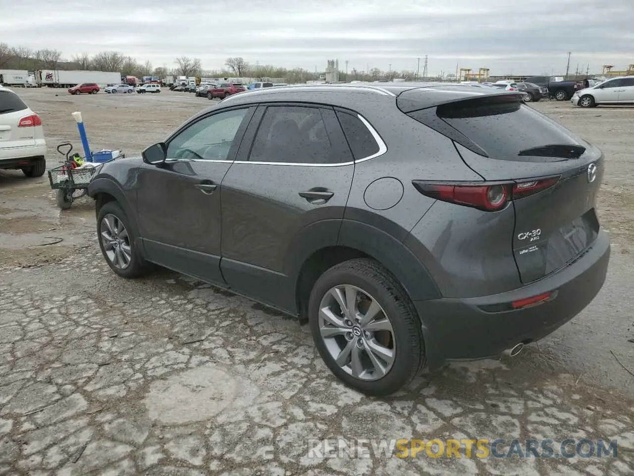 2 Photograph of a damaged car 3MVDMBCM6RM616634 MAZDA CX30 2024