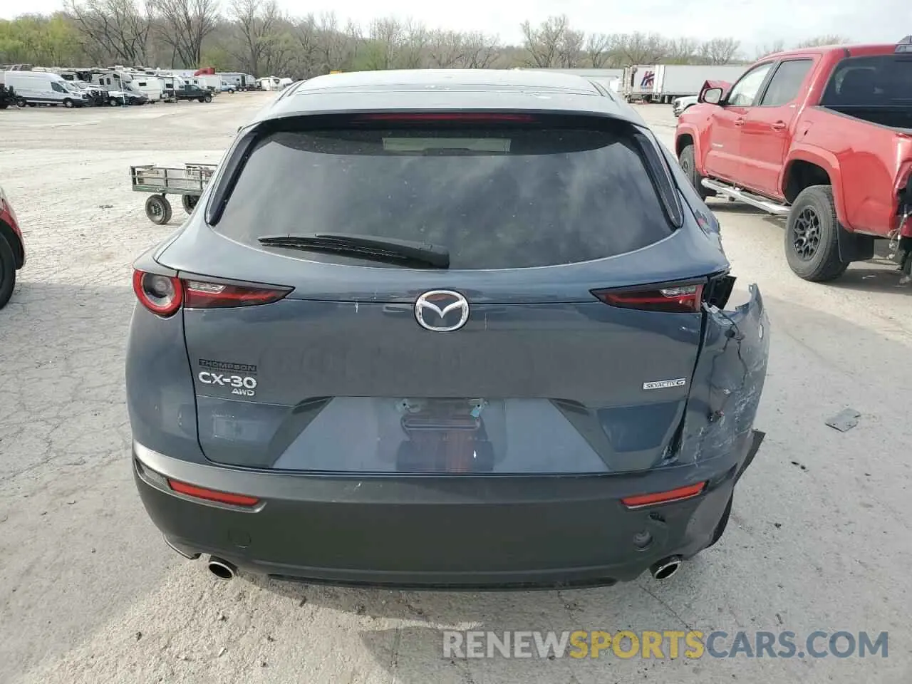 6 Photograph of a damaged car 3MVDMBCM6RM624524 MAZDA CX30 2024