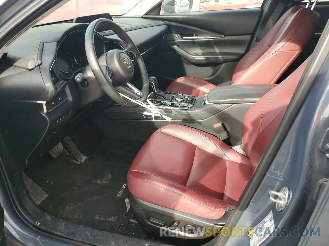 7 Photograph of a damaged car 3MVDMBCM6RM624524 MAZDA CX30 2024