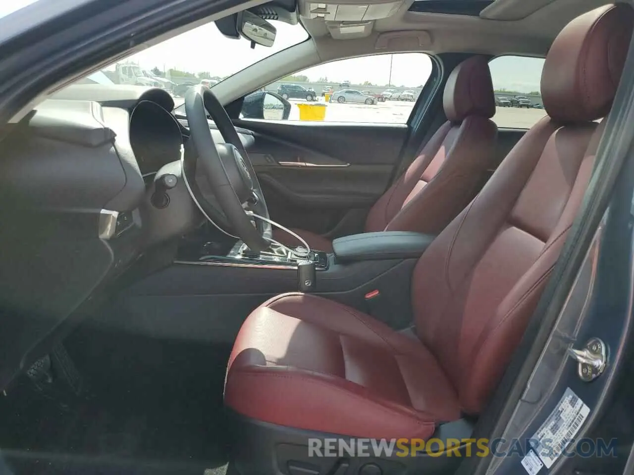 7 Photograph of a damaged car 3MVDMBCM6RM642344 MAZDA CX30 2024