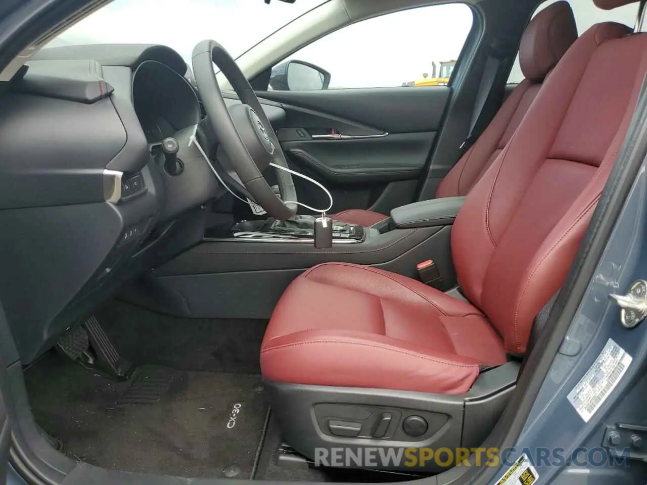 7 Photograph of a damaged car 3MVDMBCM6RM686277 MAZDA CX30 2024