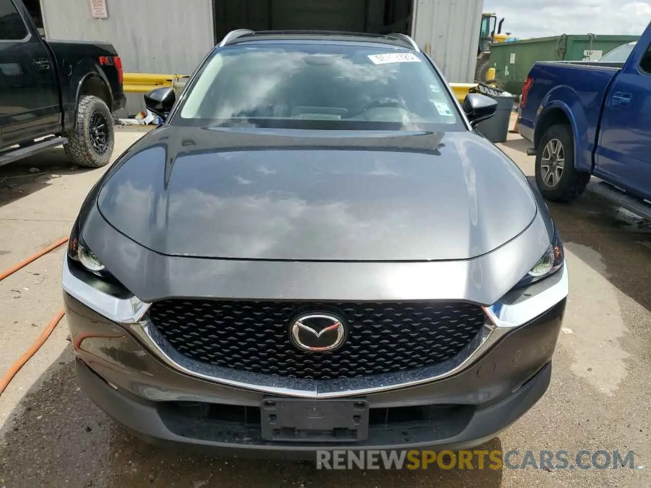 5 Photograph of a damaged car 3MVDMBCM7RM616030 MAZDA CX30 2024