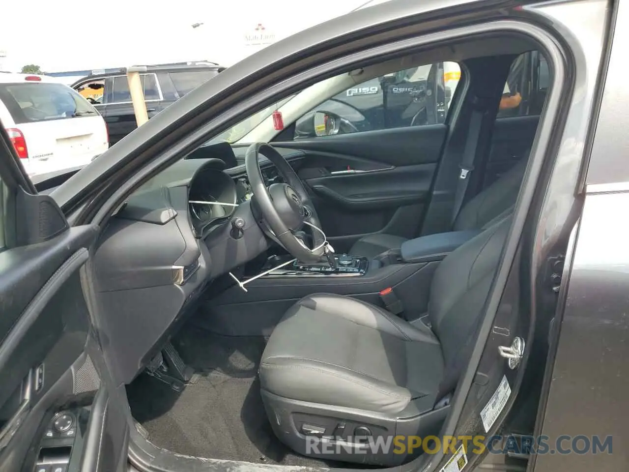 7 Photograph of a damaged car 3MVDMBCM7RM616030 MAZDA CX30 2024