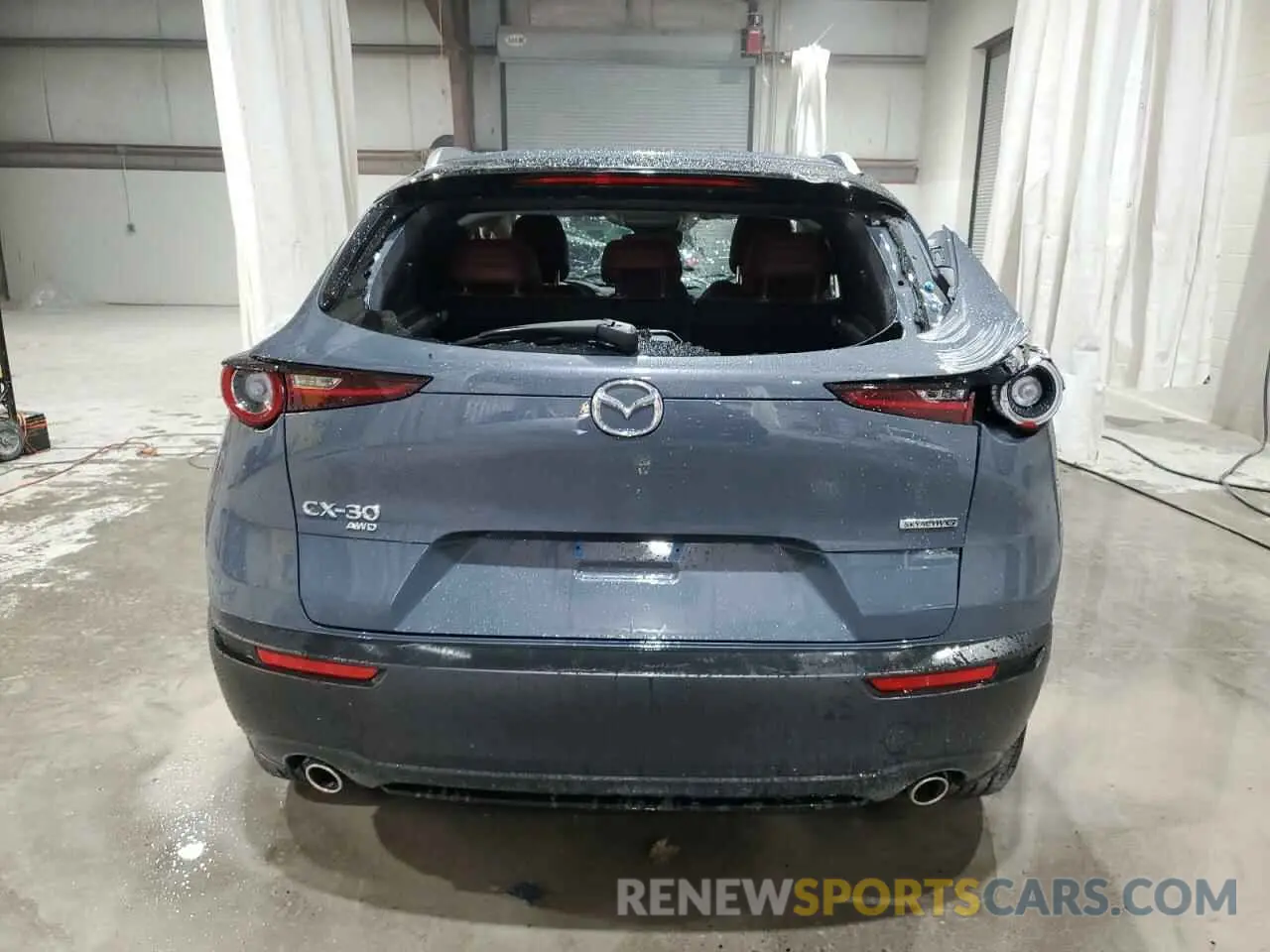 6 Photograph of a damaged car 3MVDMBCM7RM637315 MAZDA CX30 2024