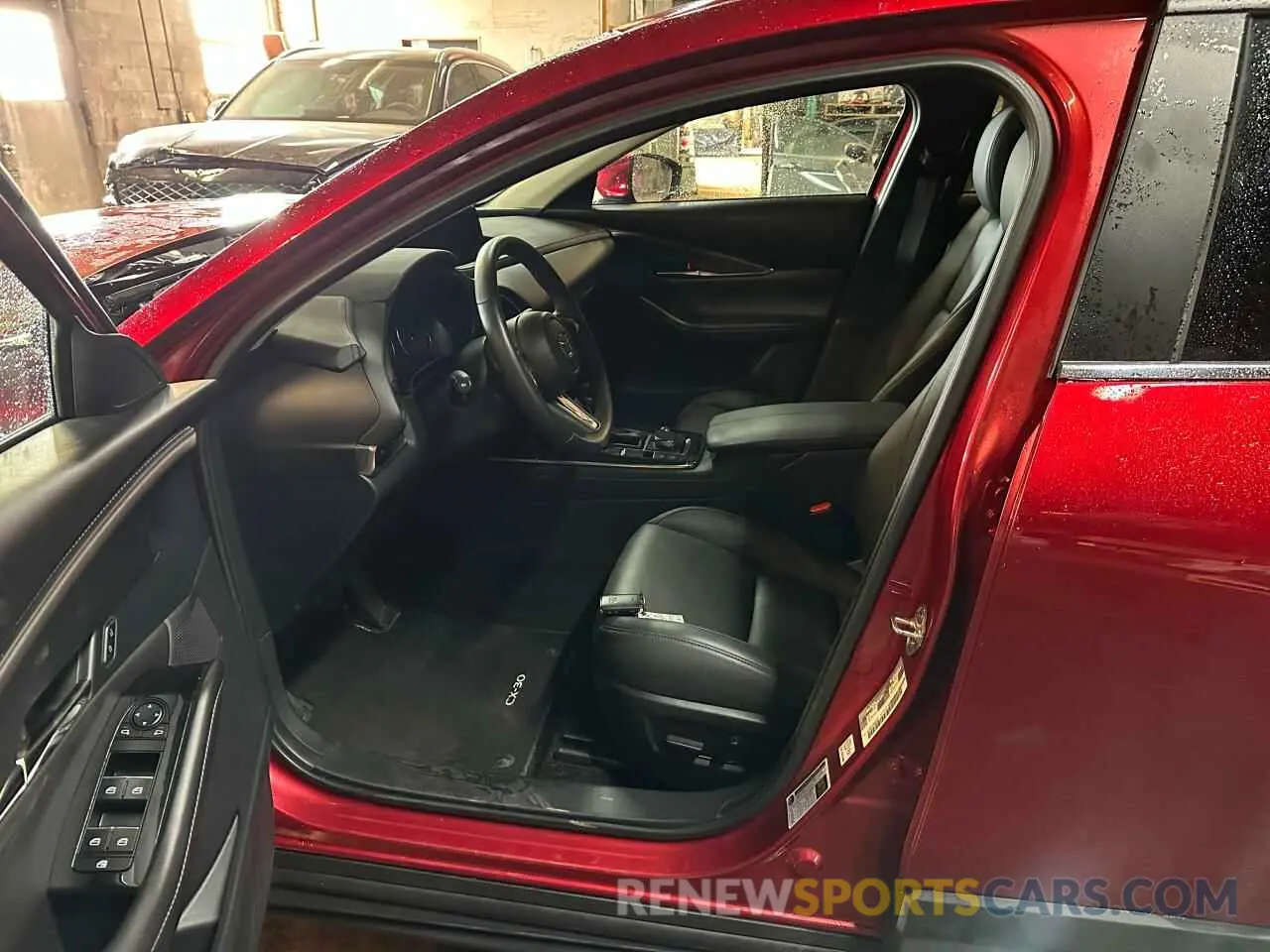 7 Photograph of a damaged car 3MVDMBCM7RM695957 MAZDA CX30 2024