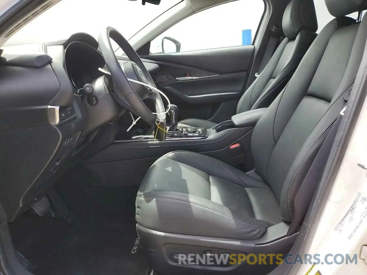 7 Photograph of a damaged car 3MVDMBCM8RM625691 MAZDA CX30 2024
