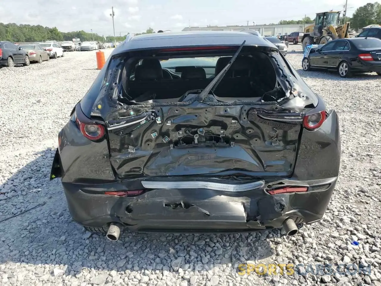 6 Photograph of a damaged car 3MVDMBCM9RM610827 MAZDA CX30 2024