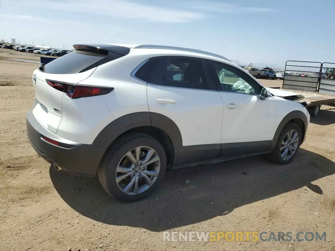 3 Photograph of a damaged car 3MVDMBCM9RM715920 MAZDA CX30 2024