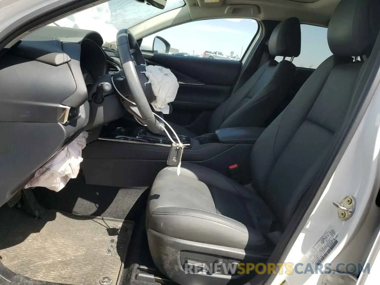 7 Photograph of a damaged car 3MVDMBCM9RM715920 MAZDA CX30 2024