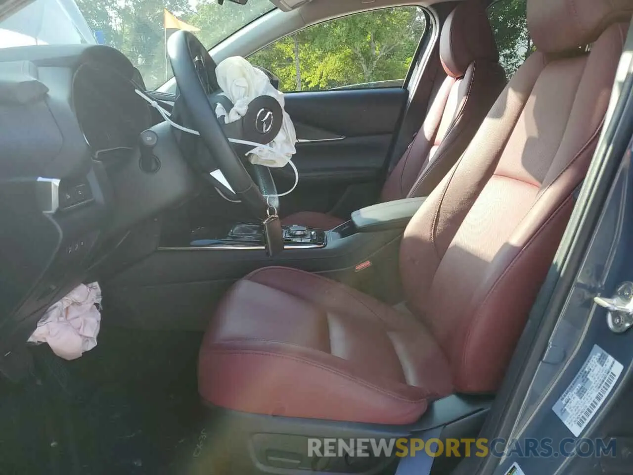 7 Photograph of a damaged car 3MVDMBCMXRM604194 MAZDA CX30 2024