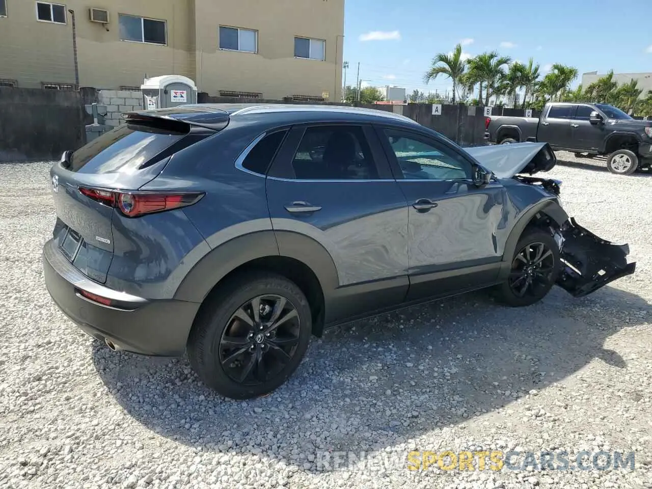 3 Photograph of a damaged car 3MVDMBCMXRM673483 MAZDA CX30 2024