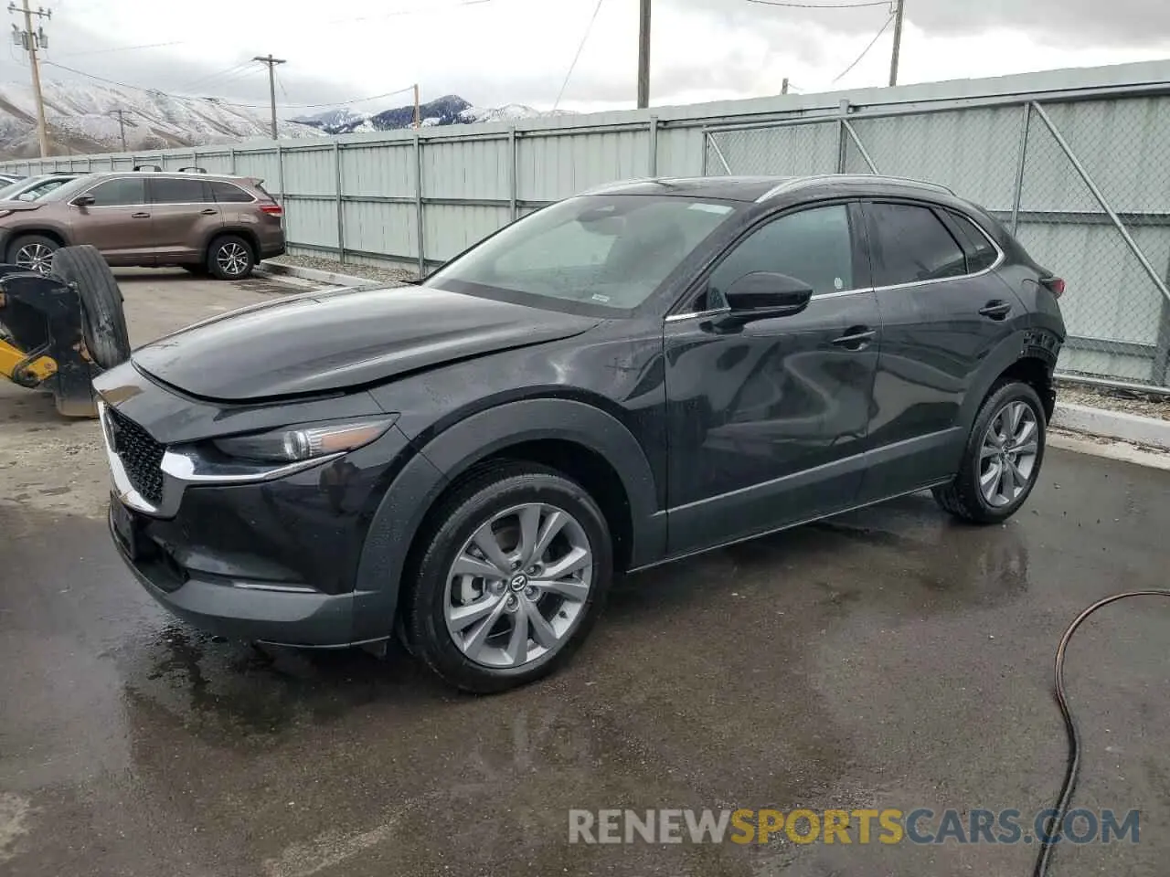 1 Photograph of a damaged car 3MVDMBDM1RM680465 MAZDA CX30 2024