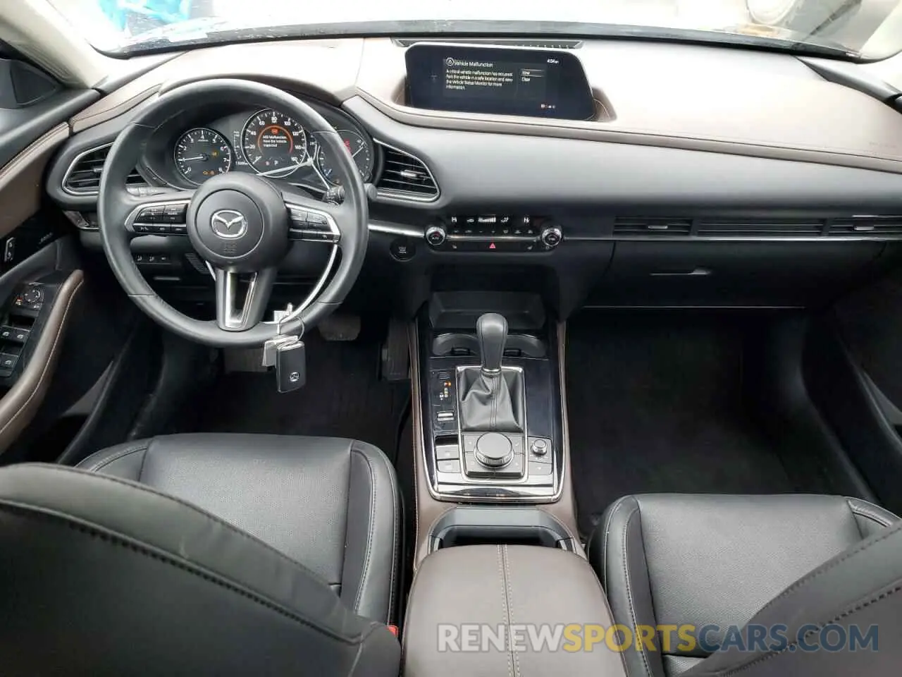8 Photograph of a damaged car 3MVDMBDM1RM680465 MAZDA CX30 2024