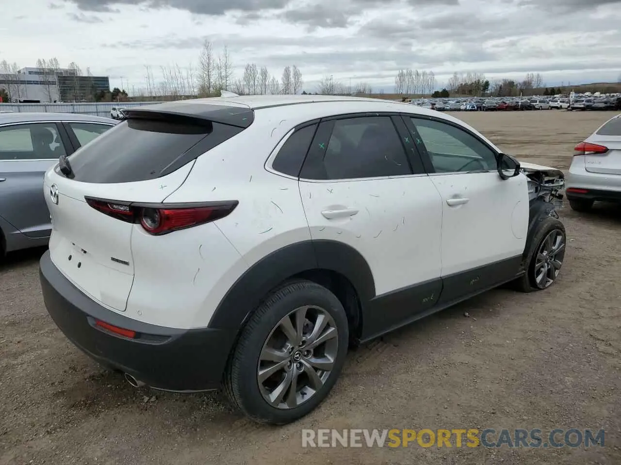 3 Photograph of a damaged car 3MVDMBDM2RM613812 MAZDA CX30 2024