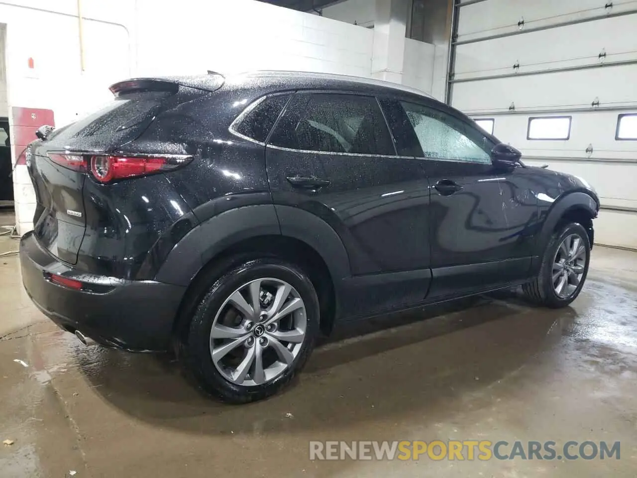 3 Photograph of a damaged car 3MVDMBDMXRM674650 MAZDA CX30 2024